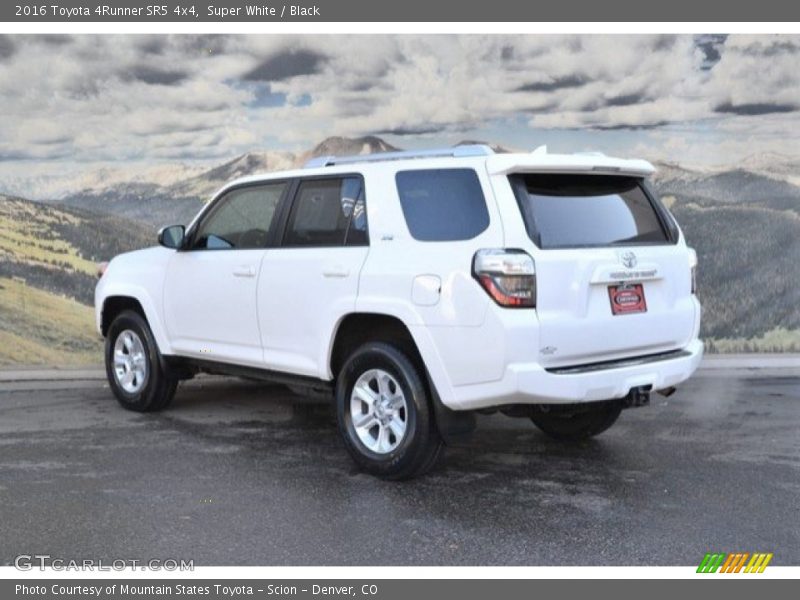 Super White / Black 2016 Toyota 4Runner SR5 4x4
