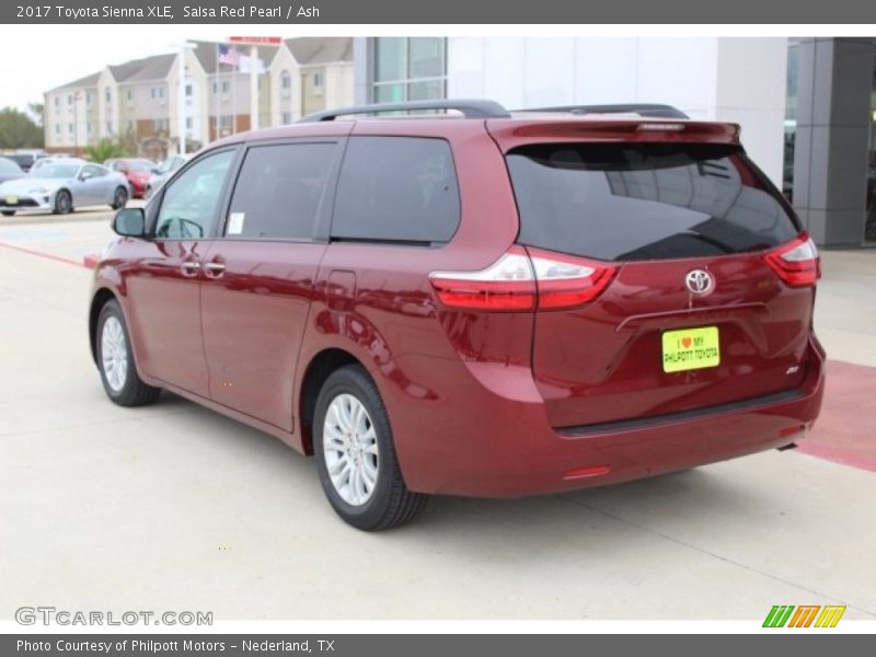 Salsa Red Pearl / Ash 2017 Toyota Sienna XLE