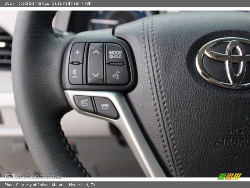 Salsa Red Pearl / Ash 2017 Toyota Sienna XLE