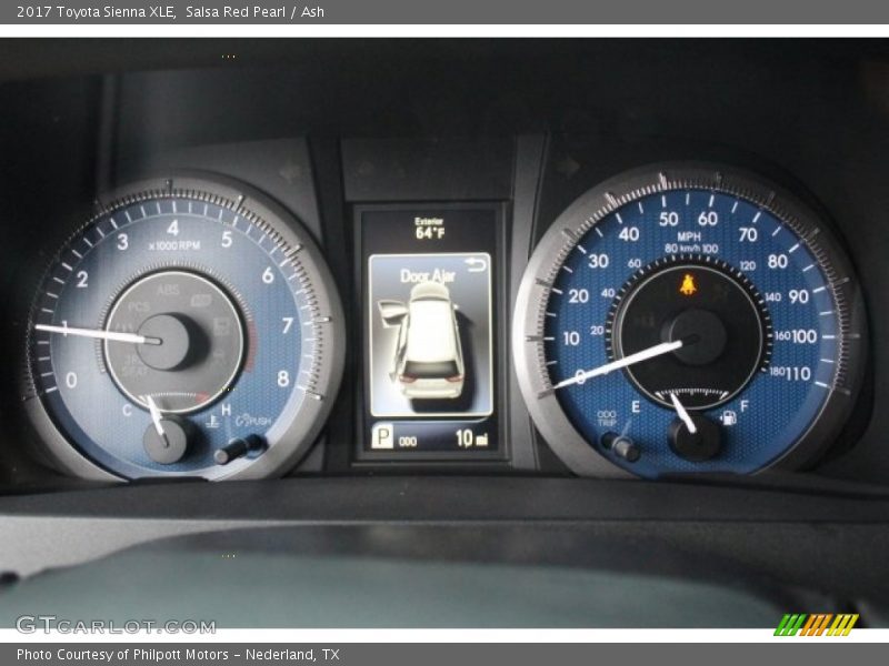 Salsa Red Pearl / Ash 2017 Toyota Sienna XLE
