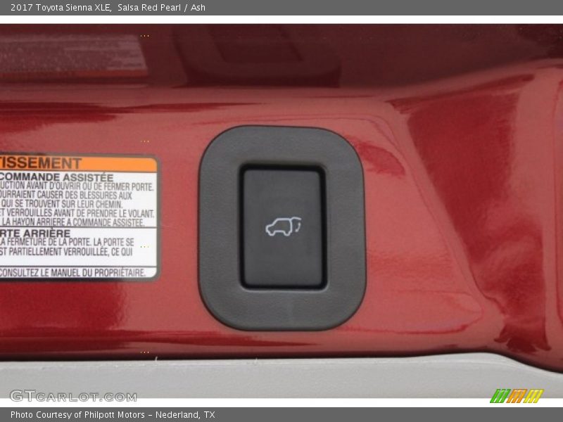 Salsa Red Pearl / Ash 2017 Toyota Sienna XLE