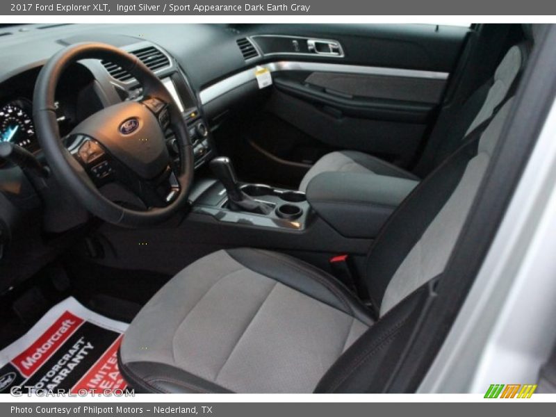 Ingot Silver / Sport Appearance Dark Earth Gray 2017 Ford Explorer XLT