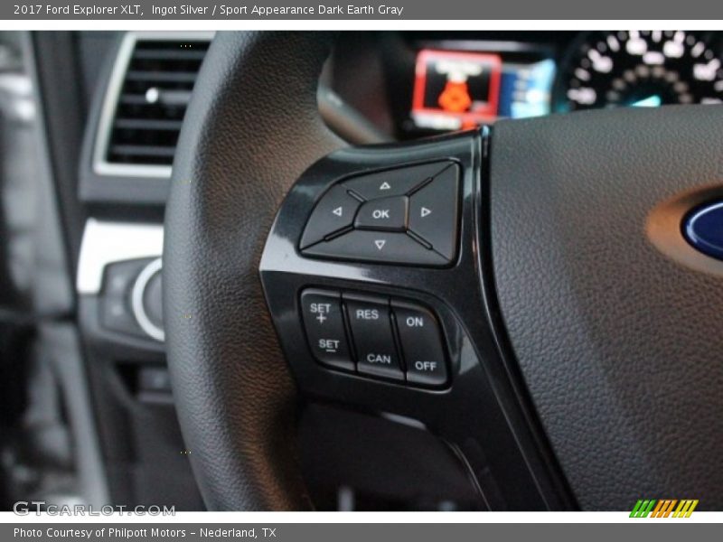 Ingot Silver / Sport Appearance Dark Earth Gray 2017 Ford Explorer XLT