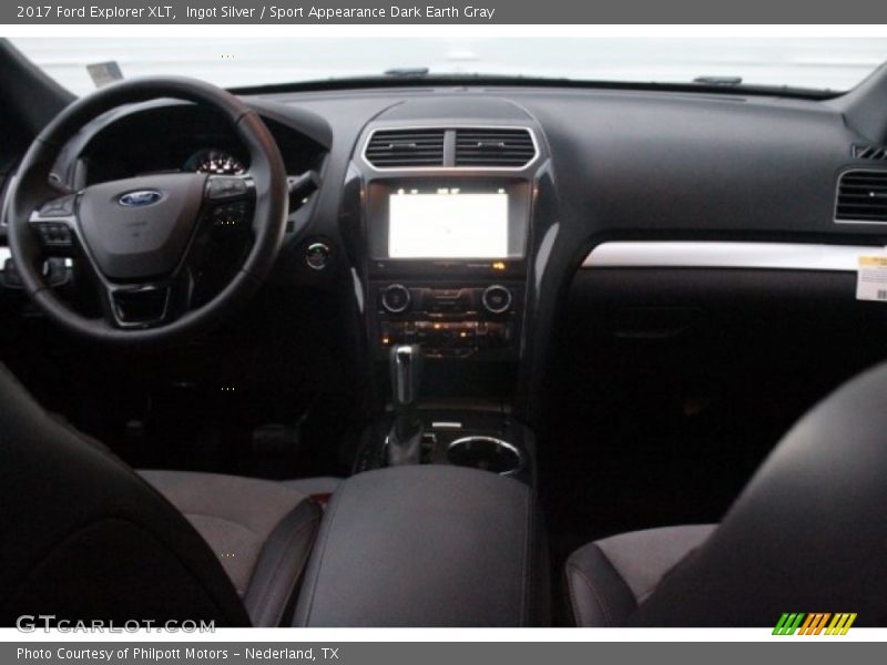 Ingot Silver / Sport Appearance Dark Earth Gray 2017 Ford Explorer XLT