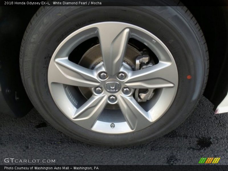 White Diamond Pearl / Mocha 2018 Honda Odyssey EX-L