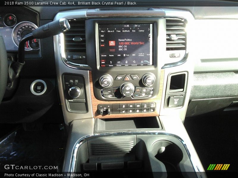 Brilliant Black Crystal Pearl / Black 2018 Ram 3500 Laramie Crew Cab 4x4