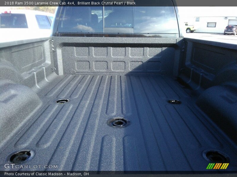 Brilliant Black Crystal Pearl / Black 2018 Ram 3500 Laramie Crew Cab 4x4