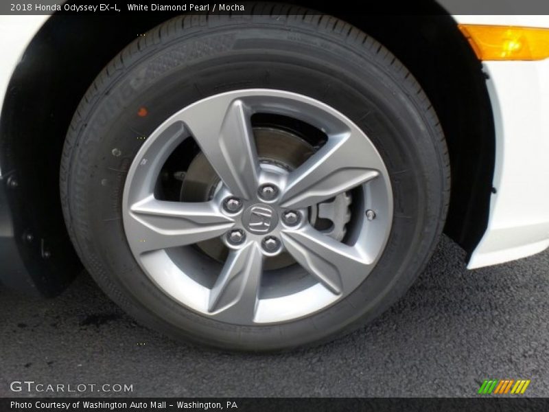 White Diamond Pearl / Mocha 2018 Honda Odyssey EX-L