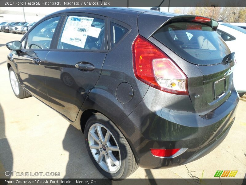 Magnetic / Charcoal Black 2017 Ford Fiesta SE Hatchback