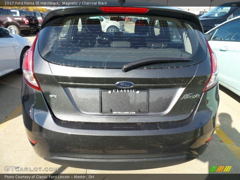 Magnetic / Charcoal Black 2017 Ford Fiesta SE Hatchback