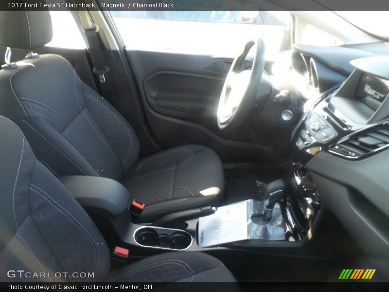 Magnetic / Charcoal Black 2017 Ford Fiesta SE Hatchback
