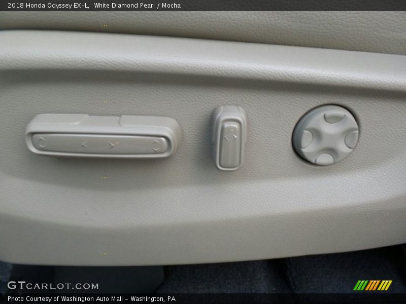 White Diamond Pearl / Mocha 2018 Honda Odyssey EX-L