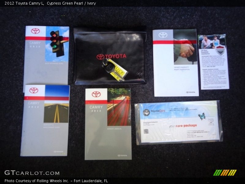 Cypress Green Pearl / Ivory 2012 Toyota Camry L
