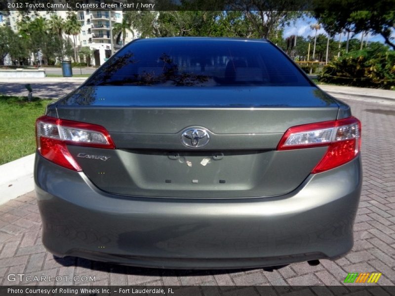Cypress Green Pearl / Ivory 2012 Toyota Camry L