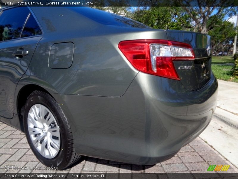 Cypress Green Pearl / Ivory 2012 Toyota Camry L