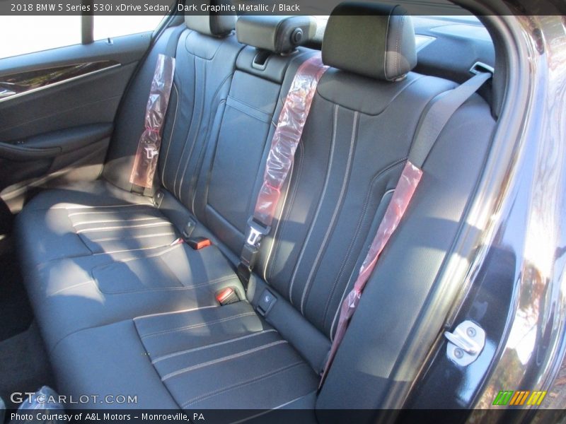 Dark Graphite Metallic / Black 2018 BMW 5 Series 530i xDrive Sedan