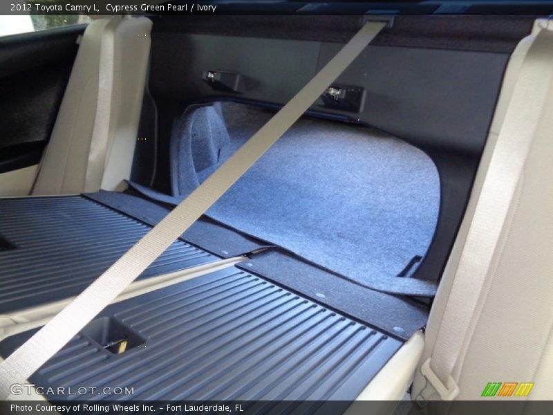 Cypress Green Pearl / Ivory 2012 Toyota Camry L