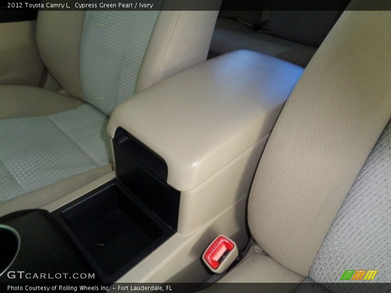 Cypress Green Pearl / Ivory 2012 Toyota Camry L