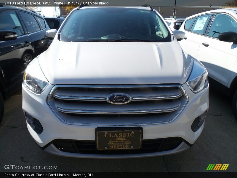 White Platinum / Charcoal Black 2018 Ford Escape SE 4WD