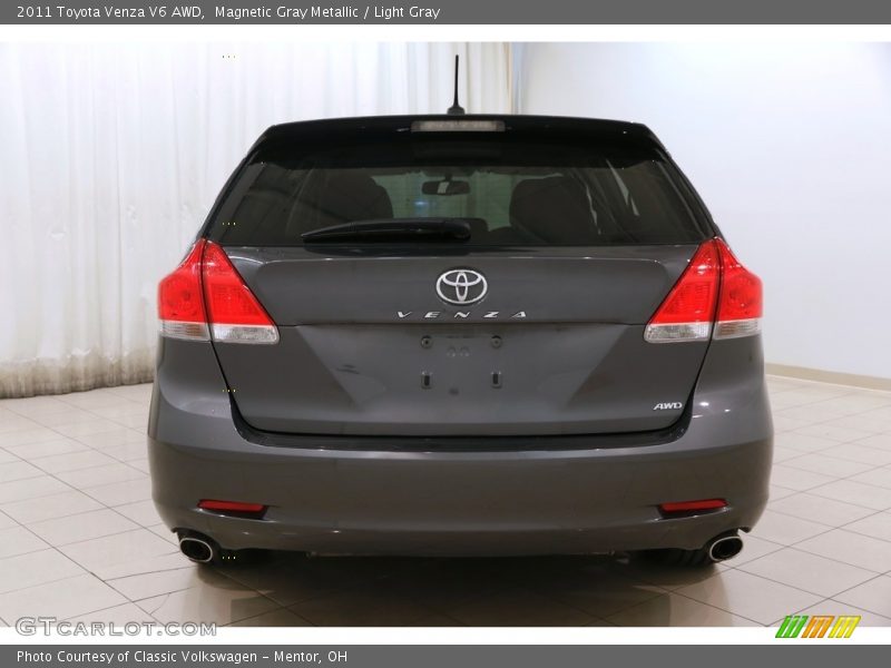 Magnetic Gray Metallic / Light Gray 2011 Toyota Venza V6 AWD