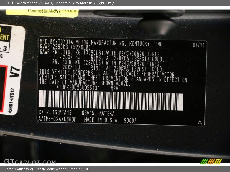 Magnetic Gray Metallic / Light Gray 2011 Toyota Venza V6 AWD