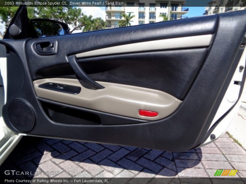 Dover White Pearl / Sand Blast 2003 Mitsubishi Eclipse Spyder GS