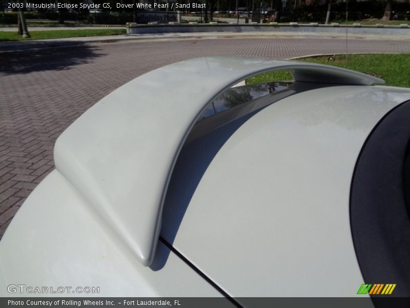 Dover White Pearl / Sand Blast 2003 Mitsubishi Eclipse Spyder GS