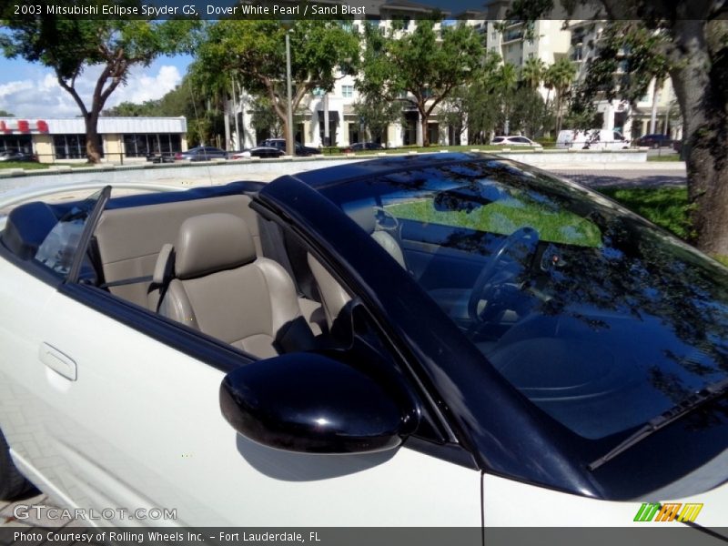 Dover White Pearl / Sand Blast 2003 Mitsubishi Eclipse Spyder GS