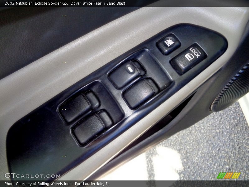 Dover White Pearl / Sand Blast 2003 Mitsubishi Eclipse Spyder GS