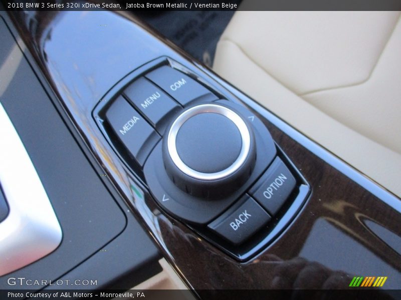 Jatoba Brown Metallic / Venetian Beige 2018 BMW 3 Series 320i xDrive Sedan