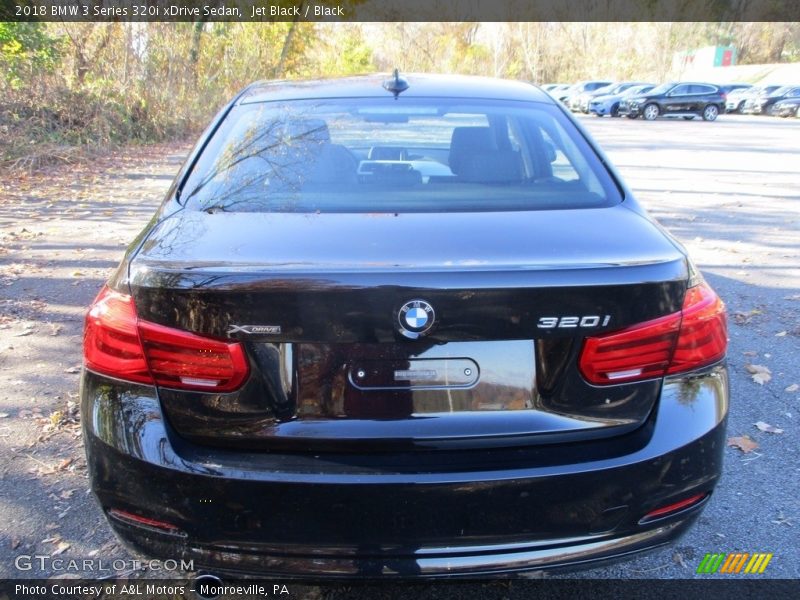 Jet Black / Black 2018 BMW 3 Series 320i xDrive Sedan
