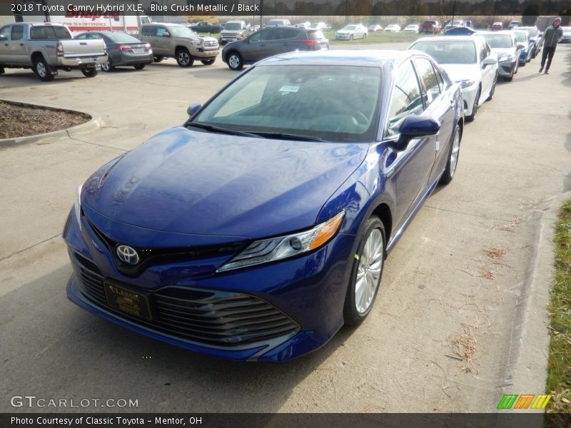 Blue Crush Metallic / Black 2018 Toyota Camry Hybrid XLE