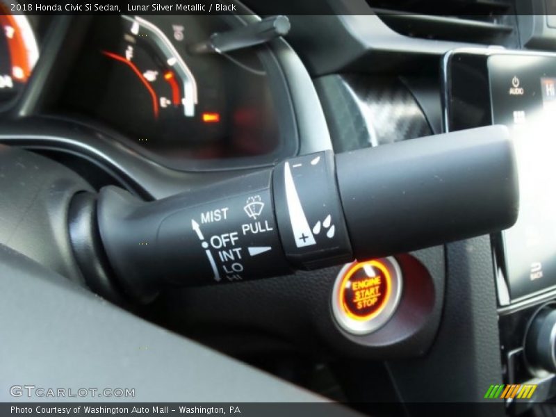Controls of 2018 Civic Si Sedan