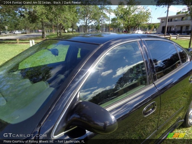 Black / Dark Pewter 2004 Pontiac Grand Am SE Sedan
