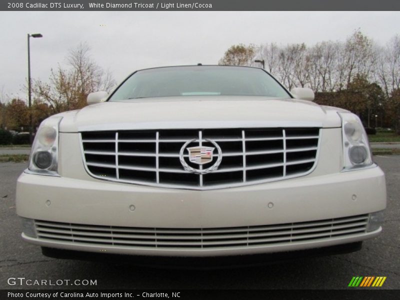 White Diamond Tricoat / Light Linen/Cocoa 2008 Cadillac DTS Luxury