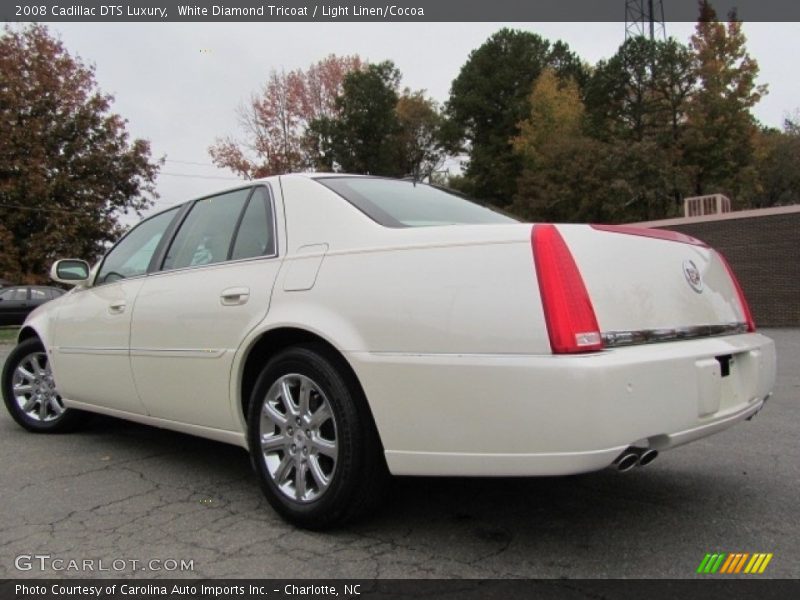 White Diamond Tricoat / Light Linen/Cocoa 2008 Cadillac DTS Luxury