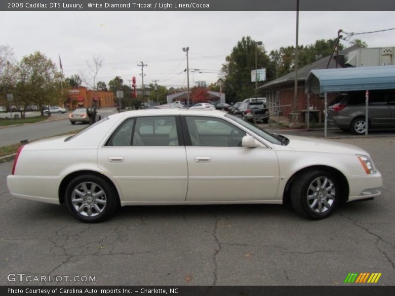 White Diamond Tricoat / Light Linen/Cocoa 2008 Cadillac DTS Luxury