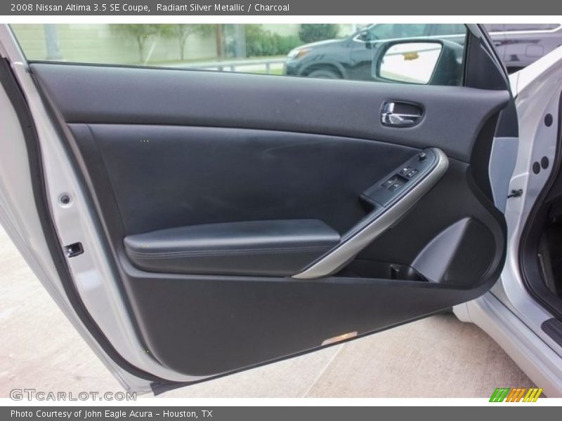 Radiant Silver Metallic / Charcoal 2008 Nissan Altima 3.5 SE Coupe