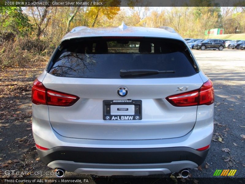 Glacier Silver Metallic / Black 2018 BMW X1 xDrive28i