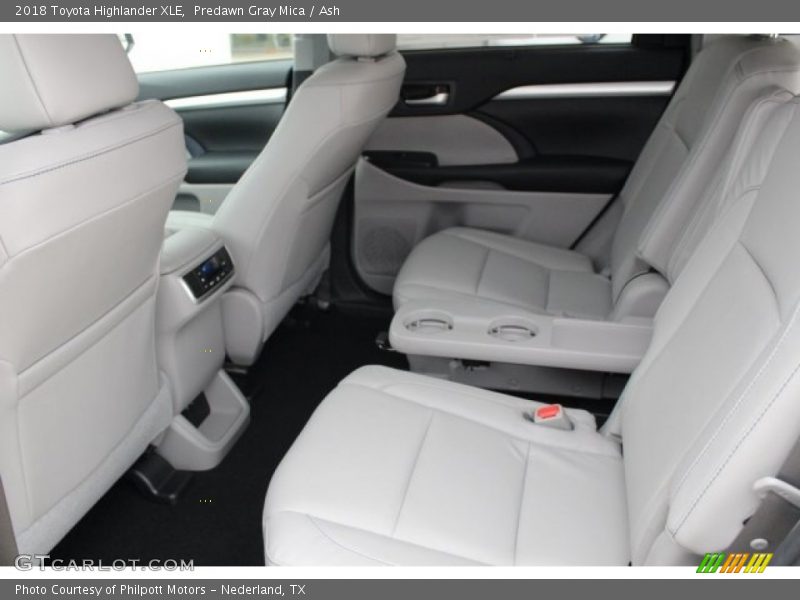 Predawn Gray Mica / Ash 2018 Toyota Highlander XLE