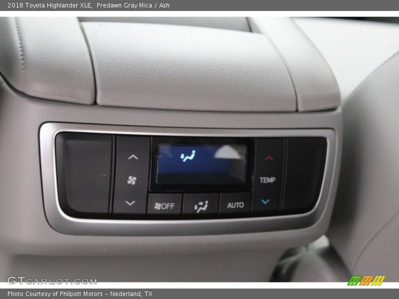 Predawn Gray Mica / Ash 2018 Toyota Highlander XLE
