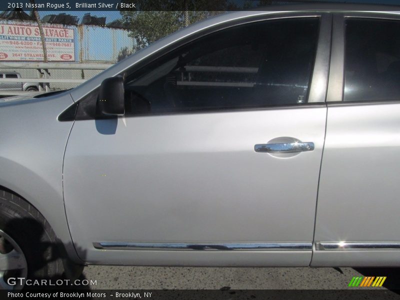Brilliant Silver / Black 2013 Nissan Rogue S