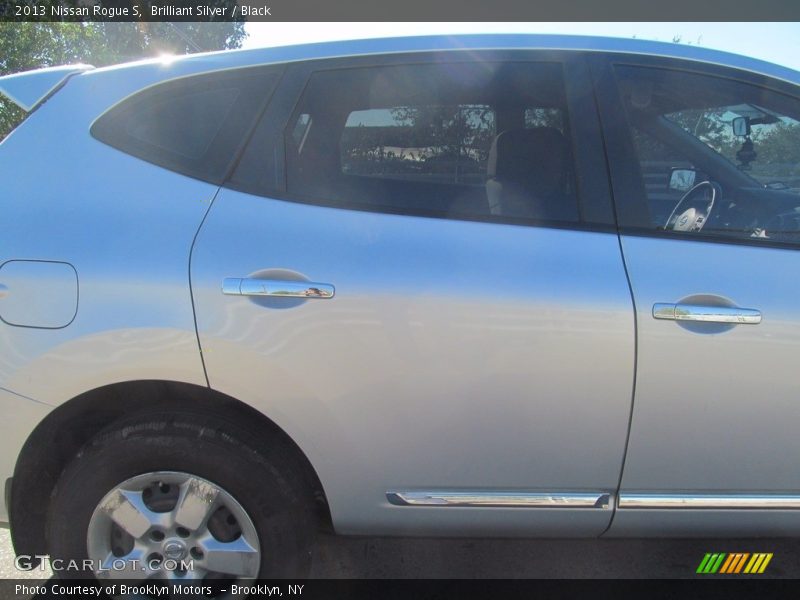 Brilliant Silver / Black 2013 Nissan Rogue S
