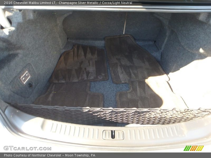 Champagne Silver Metallic / Cocoa/Light Neutral 2016 Chevrolet Malibu Limited LT