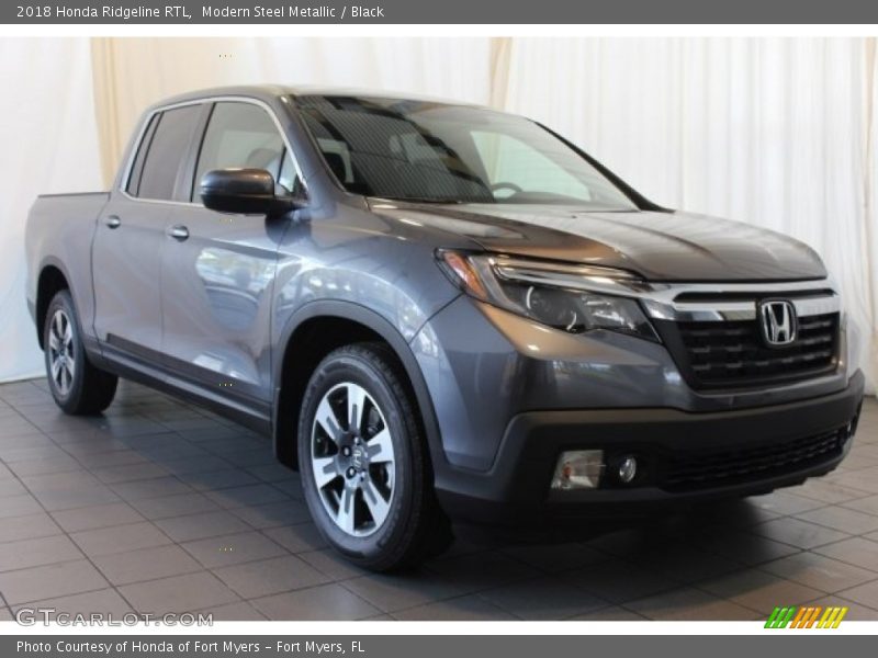 Modern Steel Metallic / Black 2018 Honda Ridgeline RTL