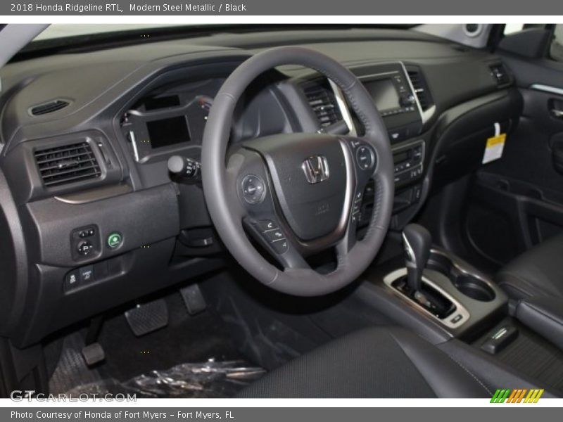 Modern Steel Metallic / Black 2018 Honda Ridgeline RTL