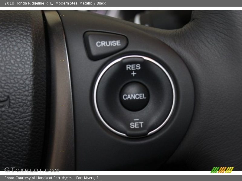 Modern Steel Metallic / Black 2018 Honda Ridgeline RTL