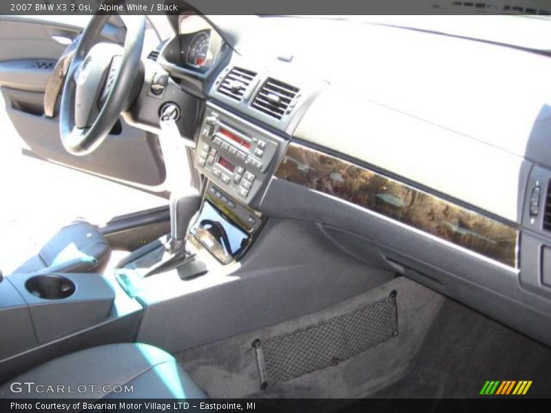 Alpine White / Black 2007 BMW X3 3.0si