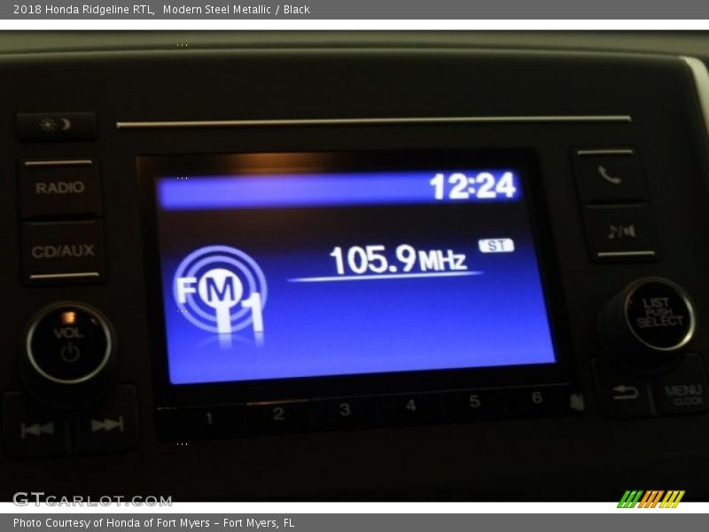 Modern Steel Metallic / Black 2018 Honda Ridgeline RTL