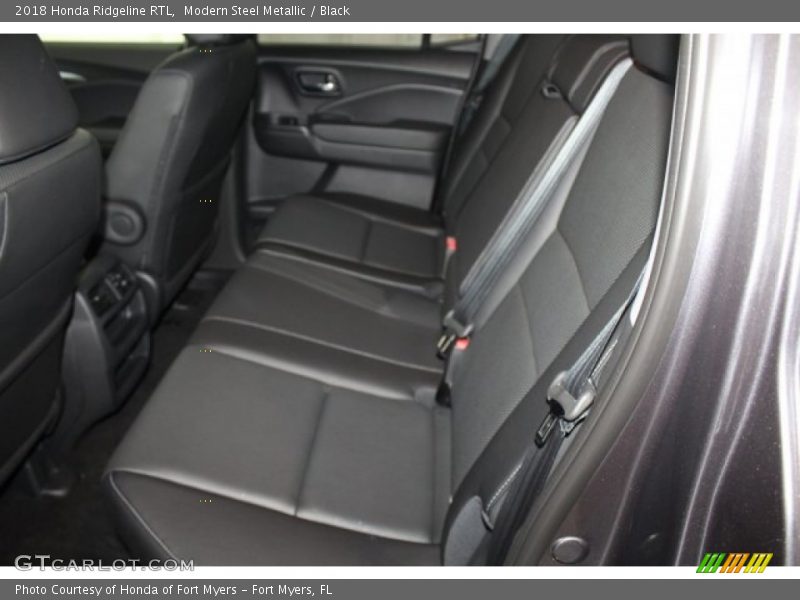 Modern Steel Metallic / Black 2018 Honda Ridgeline RTL